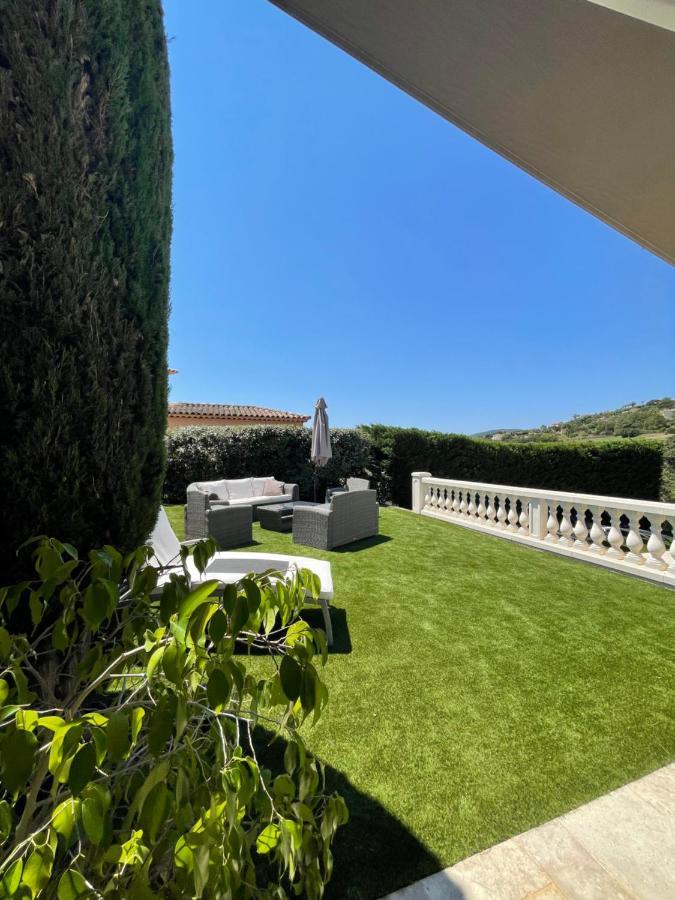 Villa Avec Piscine Sur Le Golf Sainte-Maxime Exterior foto