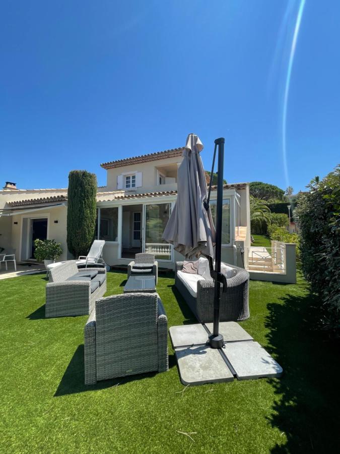 Villa Avec Piscine Sur Le Golf Sainte-Maxime Exterior foto